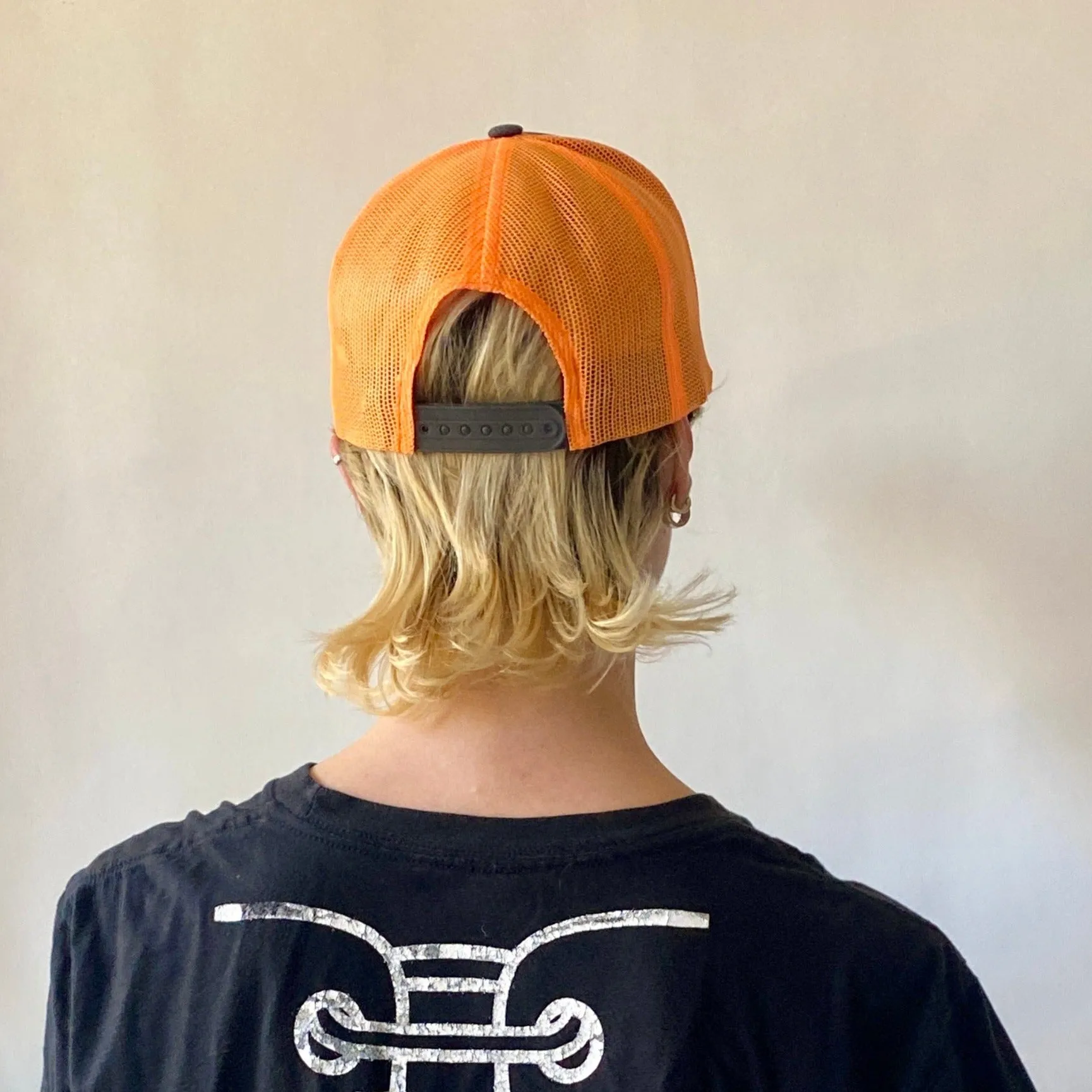 IT GIRL / BOY / THEY trucker hat