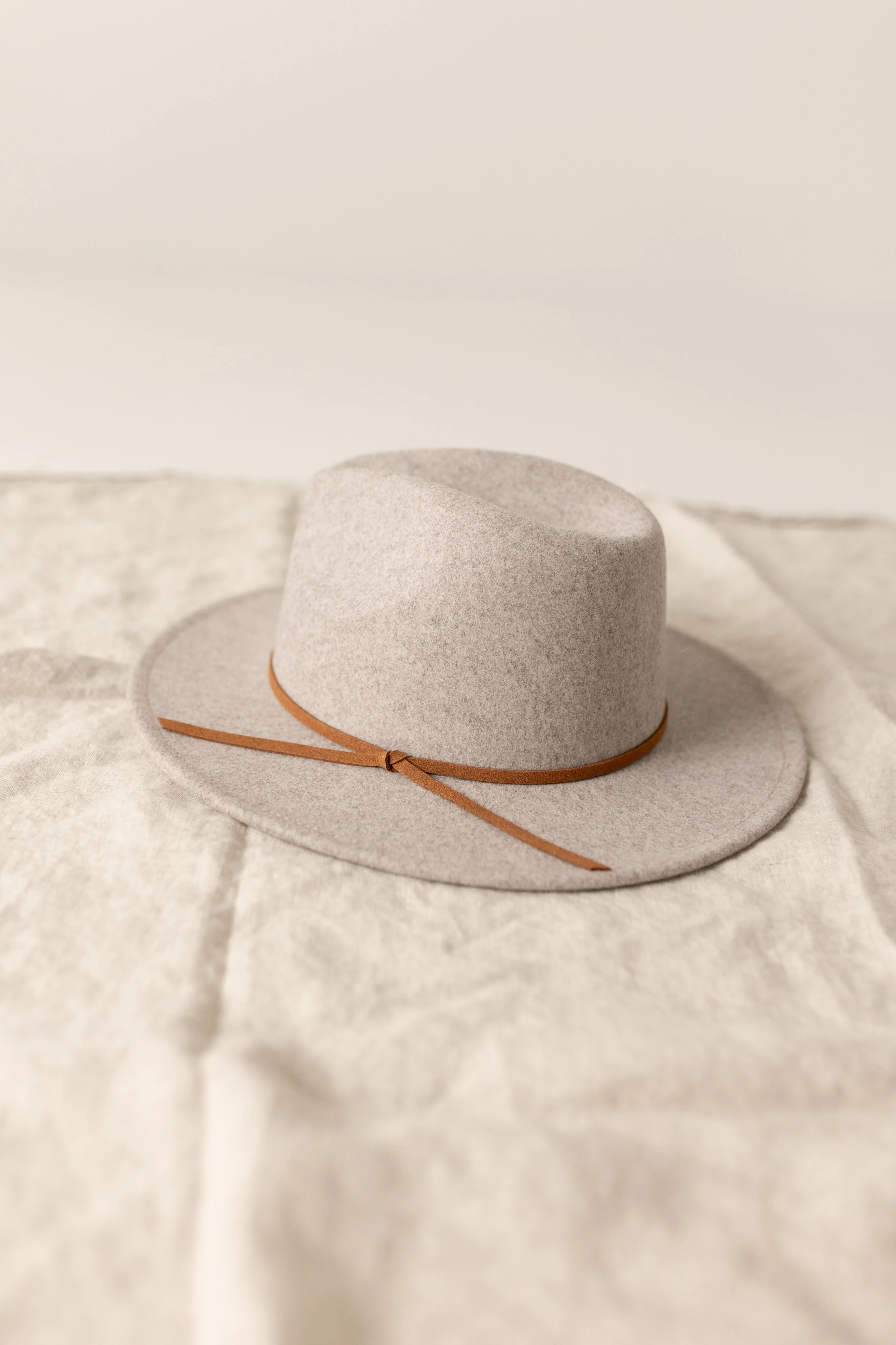 'Prague' Felt Fedora Hat in Oatmeal FINAL SALE