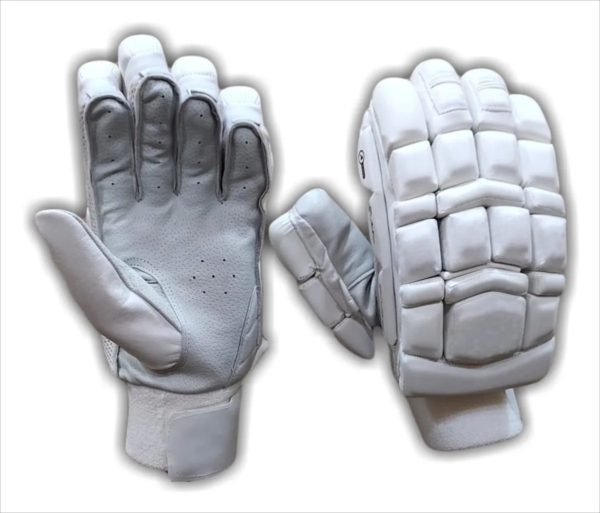 RP 14 Top Range Junior Cricket Batting Gloves Pittard Palm